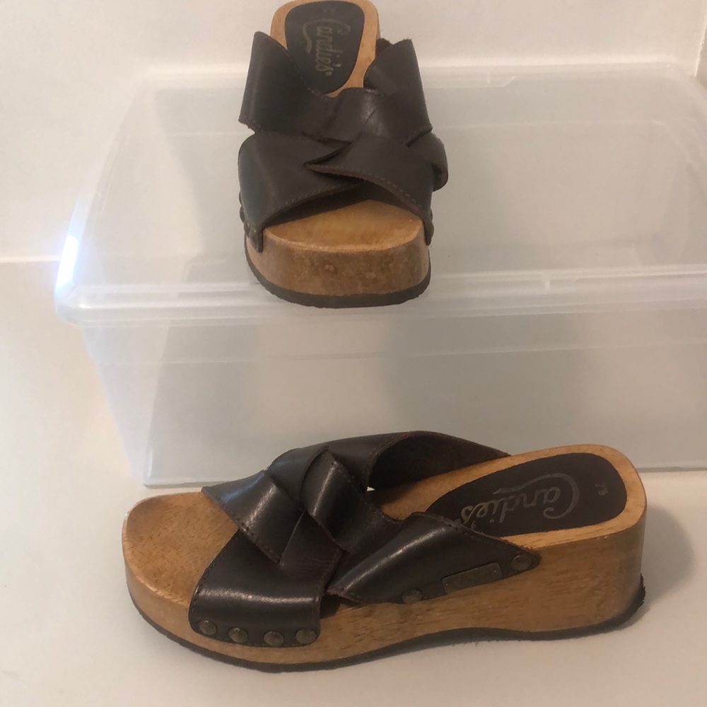 Vintage Candies 90’s wooden sole and studded leather platform sandals